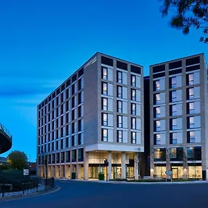 https://courtyard-by-marriott-london-city-airport.cambridgehotelsuk.com