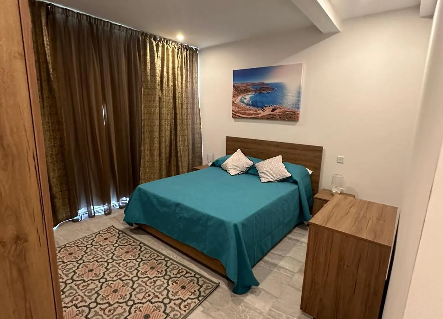 La Bella Guesthouse Saint Julian's 0*,  Malta