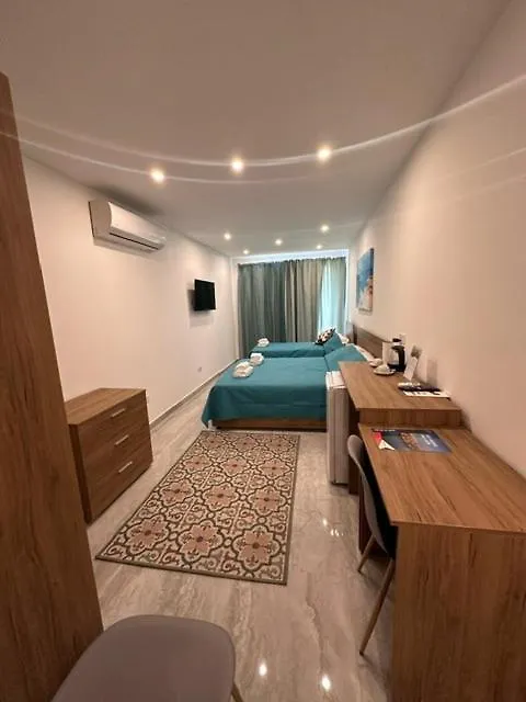 La Bella Guesthouse Saint Julian's 0*,